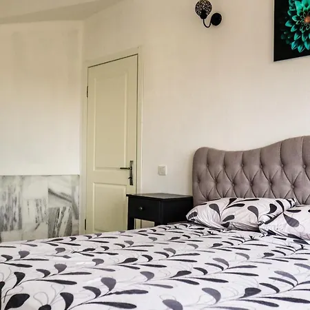 Oezkan Apart Hotel *